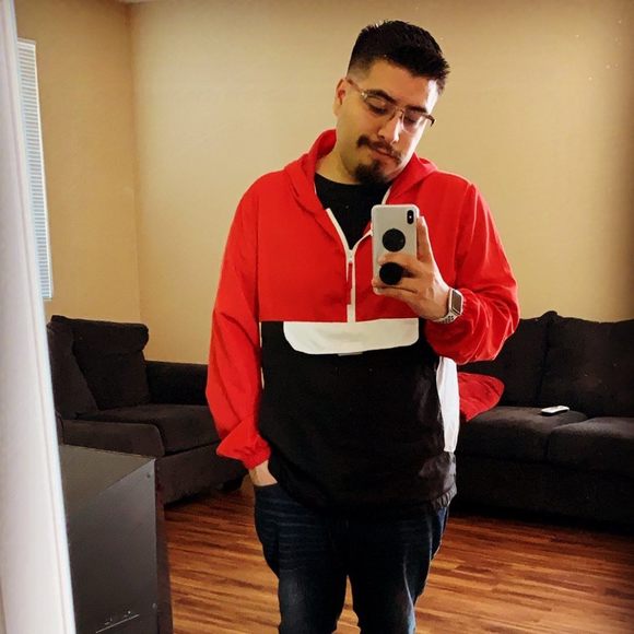 Profile Picture of Chris Cordova (@ccordova_12) on Poshmark