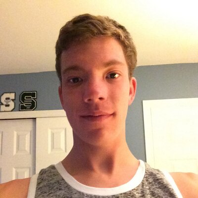 Profile Picture of Ben Zola (@benzola18) on Twitter