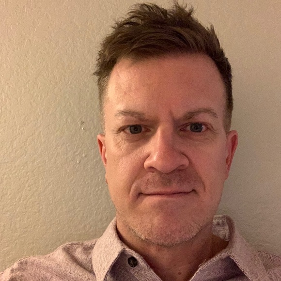 Profile Picture of Christopher Frank (@christopherf123) on Poshmark