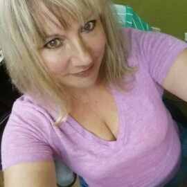 Profile Picture of Lynn Linkes (@lynnatcos) on Pinterest