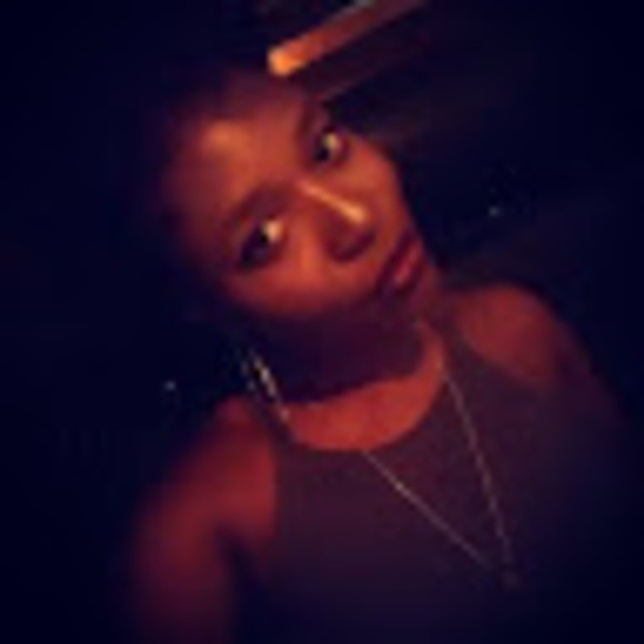 Profile Picture of Magdala Geneste (@principessa413) on Poshmark