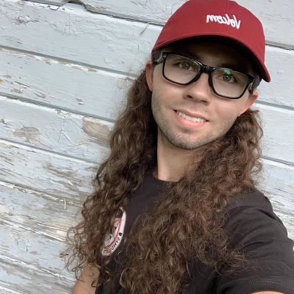 Profile Picture of Jordan Latcham (@jordanlatcham96) on Poshmark