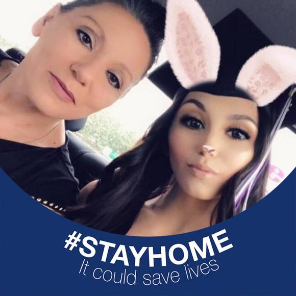 Profile Picture of Laura Savaglio (@lasavaglio) on Poshmark