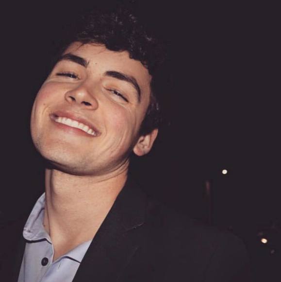 Profile Picture of Will Mitchell (@mitchellwill) on Poshmark