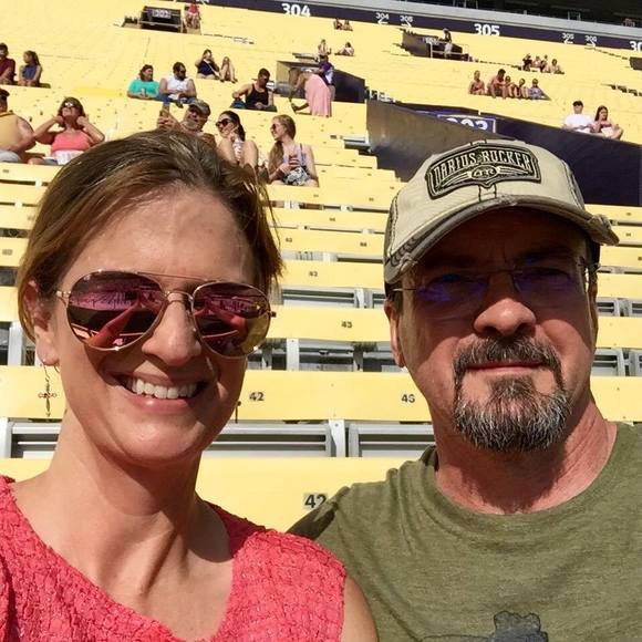 Profile Picture of Tonya Aiken (@tfaiken) on Poshmark