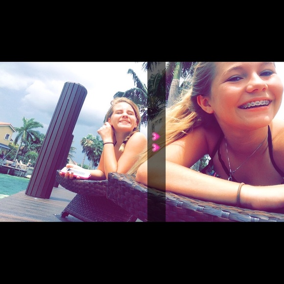 Profile Picture of Alexandra Kozlowski (@ally41202) on Poshmark