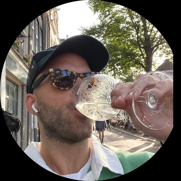Profile Picture of Igor Stojanovski (@igorstan7) on Poshmark