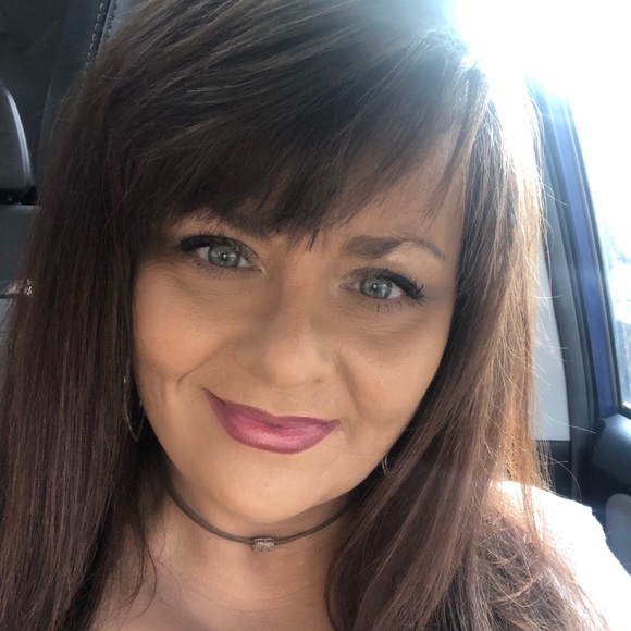 Profile Picture of Melissa Gregg (@missyjoyg1014) on Poshmark