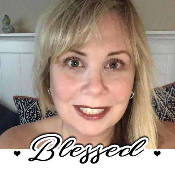 Profile Picture of Jill Grasmick (@jillgrasmick) on Poshmark