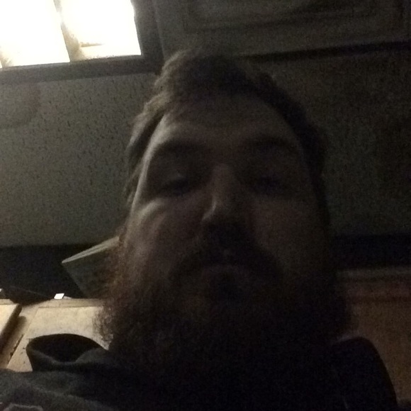 Profile Picture of Ben Howe (@thehowe6) on Poshmark