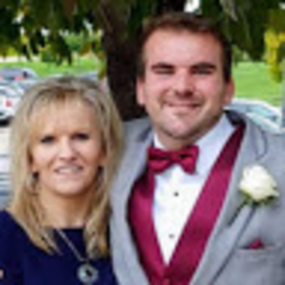 Profile Picture of Muffin Muffin (@tlcmuffin87) on Poshmark