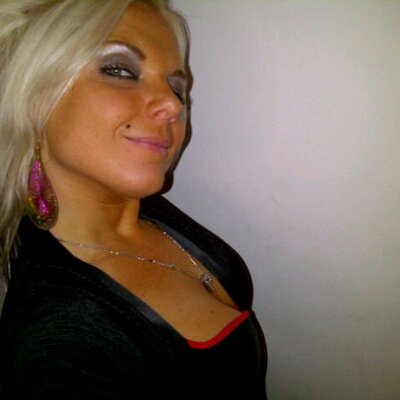 Profile Picture of Paula Astrid Hess (@tikityna) on Twitter