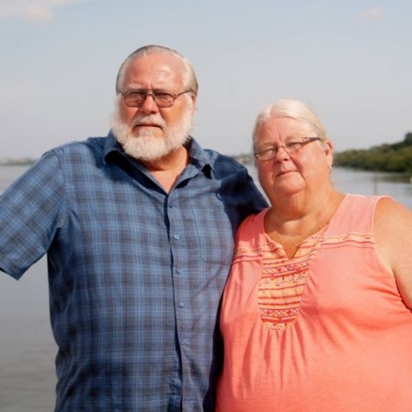 Profile Picture of Eric debbie Jungquist (@deboraheric1) on Poshmark