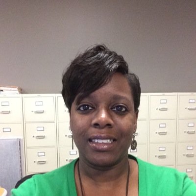 Profile Picture of Lori Grant-Humphrey (@grant_lori) on Twitter