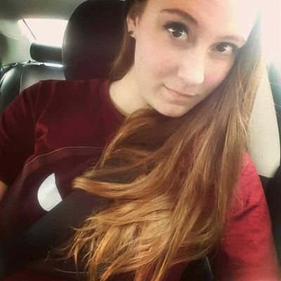 Profile Picture of Amber (@amberlaur13) on Twitter