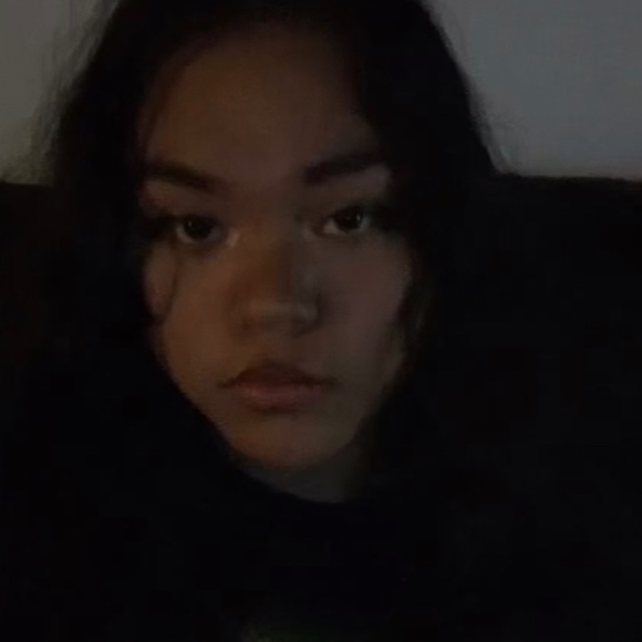 Profile Picture of Faimafili Liu (@faimaqt) on Poshmark