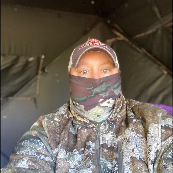 Profile Picture of James Mccray (@jdmcc23) on Poshmark