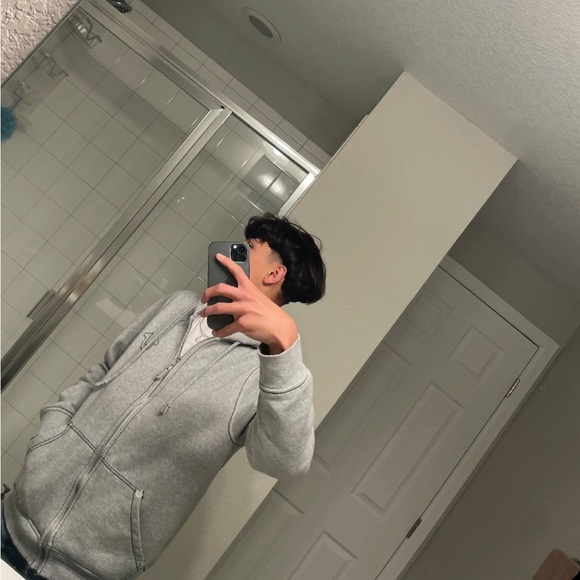 Profile Picture of Jordan Jimenez (@jordanjimene296) on Poshmark