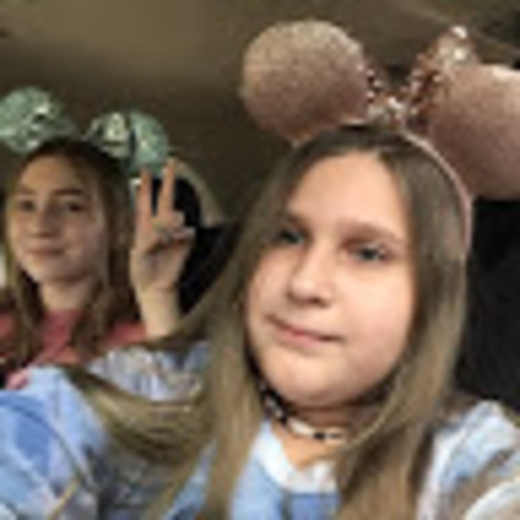 Profile Picture of Kiley Rogan (@kaicheese) on Poshmark