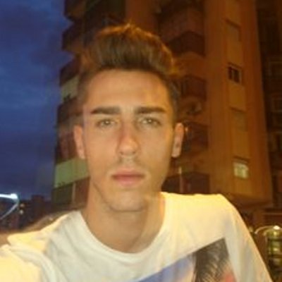 Profile Picture of Alex De La Rosa ⑯ (@aleexdelarosa16) on Twitter