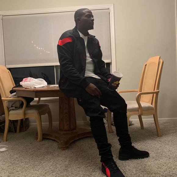 Profile Picture of Jamaar Brown (@jamaarbrown10) on Poshmark