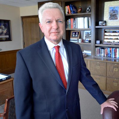 Profile Picture of David Brett Manns (@brett_manns) on Twitter