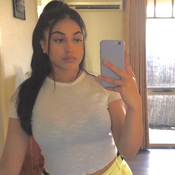 Profile Picture of Deeksha Jagdeesh (@deeksha_j) on Poshmark