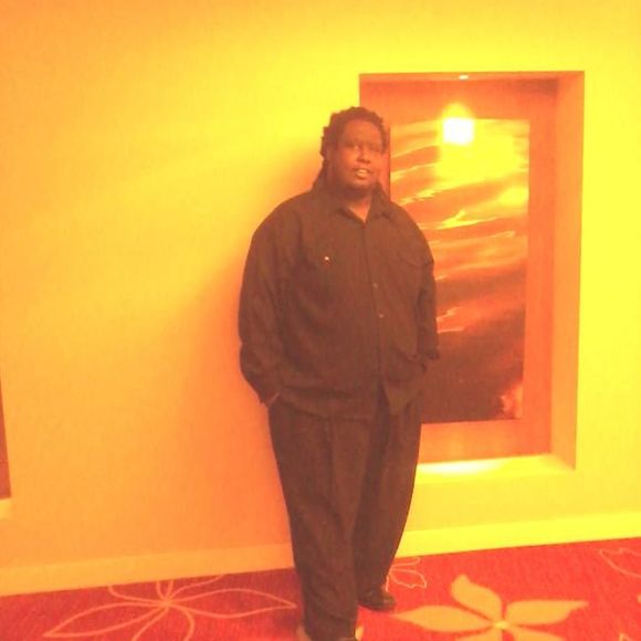 Profile Picture of Larry Mcnair (@larryy352) on Poshmark