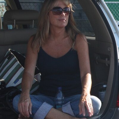 Profile Picture of Chari Curtis (@ChariCurtis) on Twitter