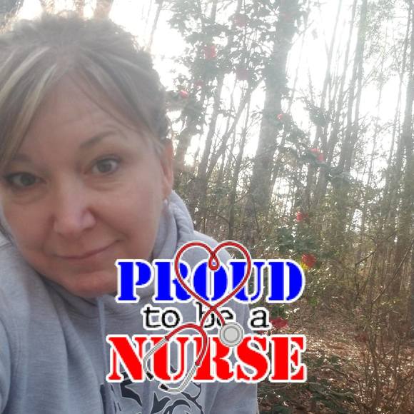 Profile Picture of Kim Webb (@kimbowebb) on Poshmark