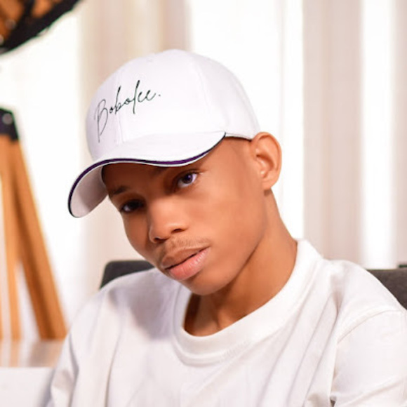 Profile Picture of Lawrence Udeozor (@tooboboski) on Poshmark