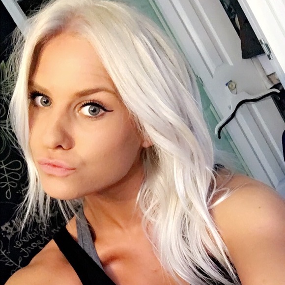 Profile Picture of Haley Kramer (@haleykramer15) on Poshmark