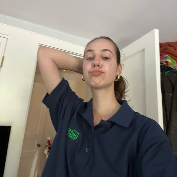 Profile Picture of Haley Clarke (@clarkehaley16) on Poshmark