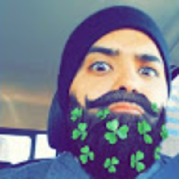 Profile Picture of Adriel Alvarez (@adrielalvarez) on Poshmark