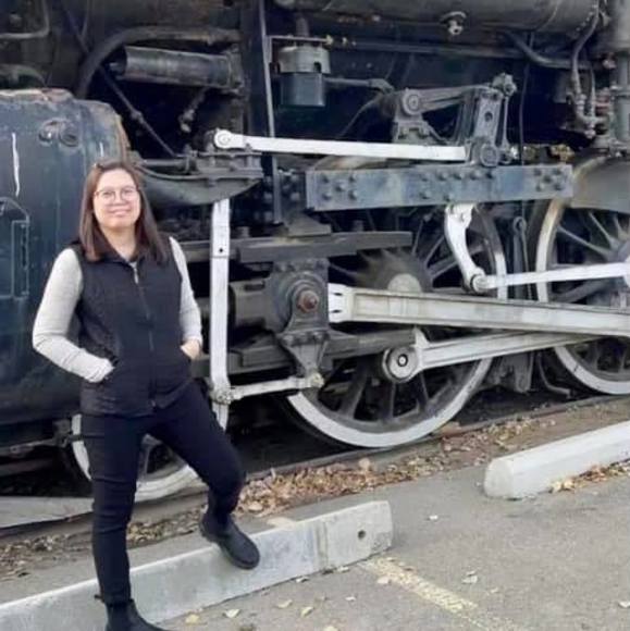 Profile Picture of Yen P. conde (@real_terry04) on Poshmark