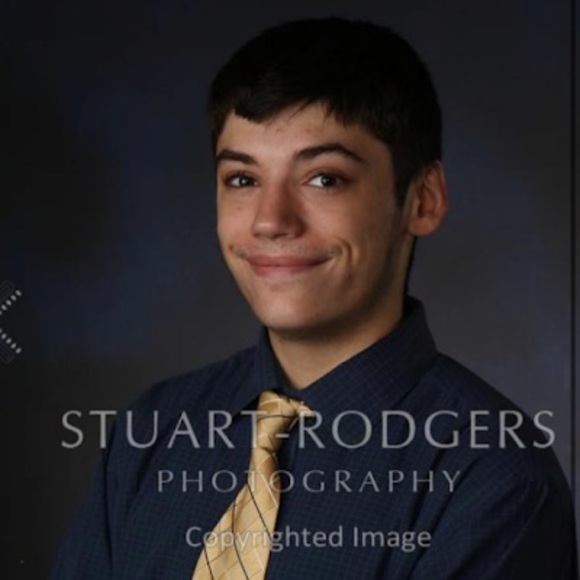 Profile Picture of Anthony Zurzolo (@azurzolo09) on Poshmark