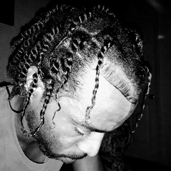 Profile Picture of James Greer (@jamesgreer706) on Poshmark