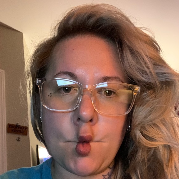 Profile Picture of Jacqueline Conick (@jconick) on Poshmark