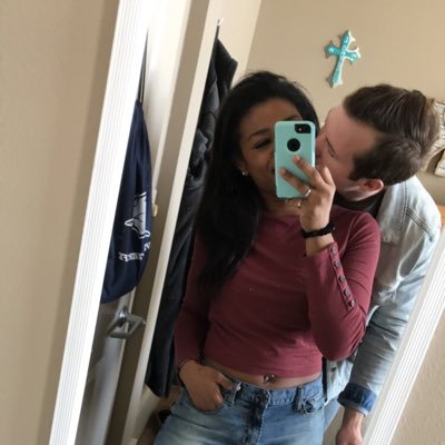 Profile Picture of 🌺Dani🌸 (@Danielle_Read3) on Twitter