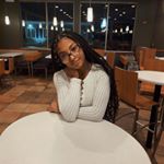 Profile Picture of Bernice S (@qlookgirlbernices) on Instagram