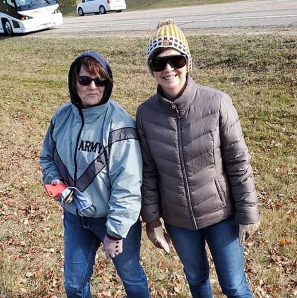 Profile Picture of Pam Cummings (@cumminpa) on Poshmark