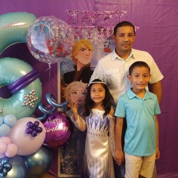 Profile Picture of Rogelio Rocha (@faroca2711) on Poshmark