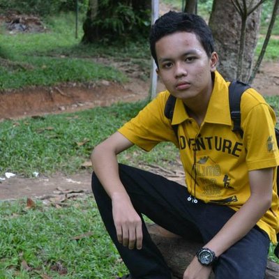 Profile Picture of Dennis Raymond (@Dennis_Roys) on Twitter