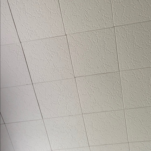 Profile Picture of Dennis Phillips (@philldea) on Poshmark