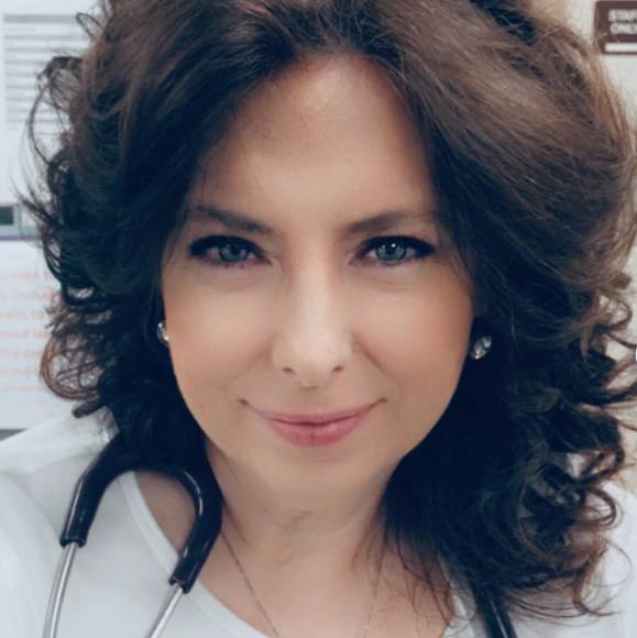 Profile Picture of Kim Tumminello (@kimtoer2) on Poshmark