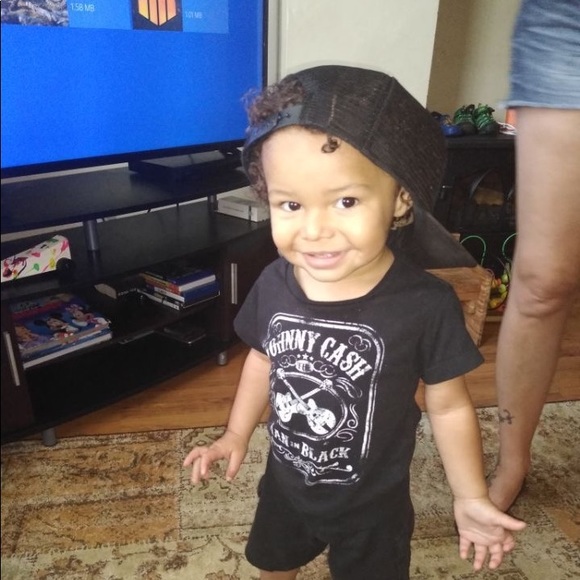 Profile Picture of Ariel Bryant (@ariviper) on Poshmark