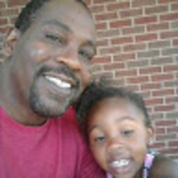 Profile Picture of James Jeffries (@jstyles1056) on Poshmark