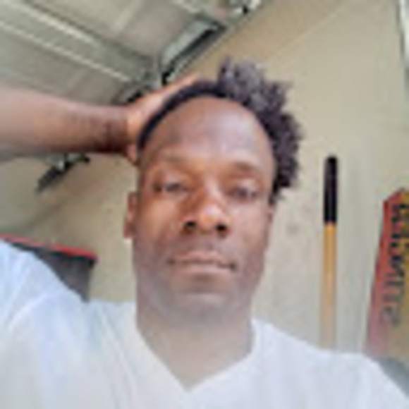 Profile Picture of Joseph Wyatt (@wyattjoseph937) on Poshmark