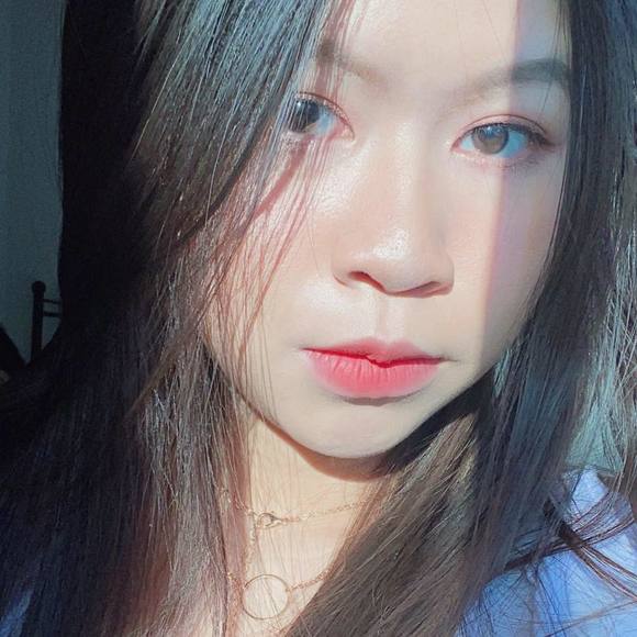 Profile Picture of Lê huỳnh Thanh tâm (@tamtam2107) on Poshmark