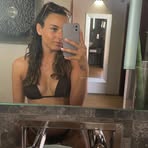 Profile Picture of Léa Passarelli (@lea.passarelli) on Facebook